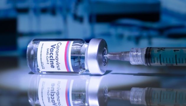 Врачи: Вакцина от COVID-19 может вызвать гриппозные симптомы. Фото: ukrinform.ru.