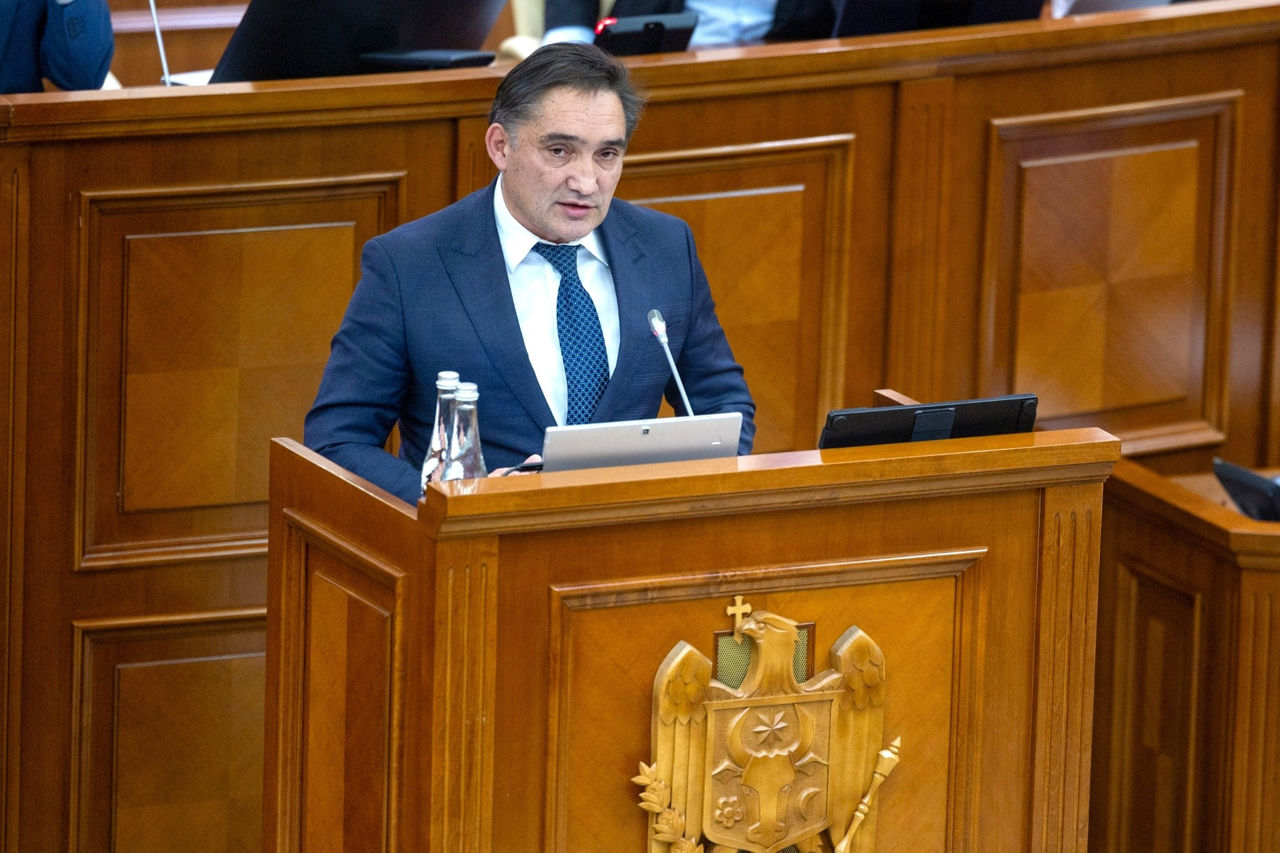 Stoianoglo, despre creșterea tarifelor: Plătim prețuri europene fără venituri europene.