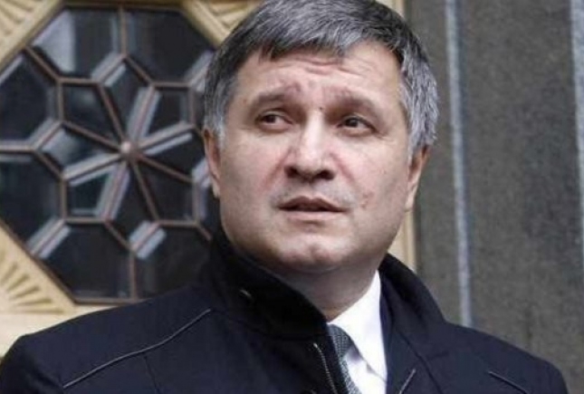 Глава МВД отметил, что сторонники федерализации применяют тяжелое вооружение.  Фото: ipress.ua