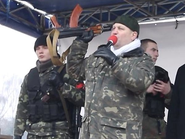 Неудивительно, что Александр Музычко, так любивший бряцать оружием на людях, стал спусковым крючком для разлада всей политической системы.