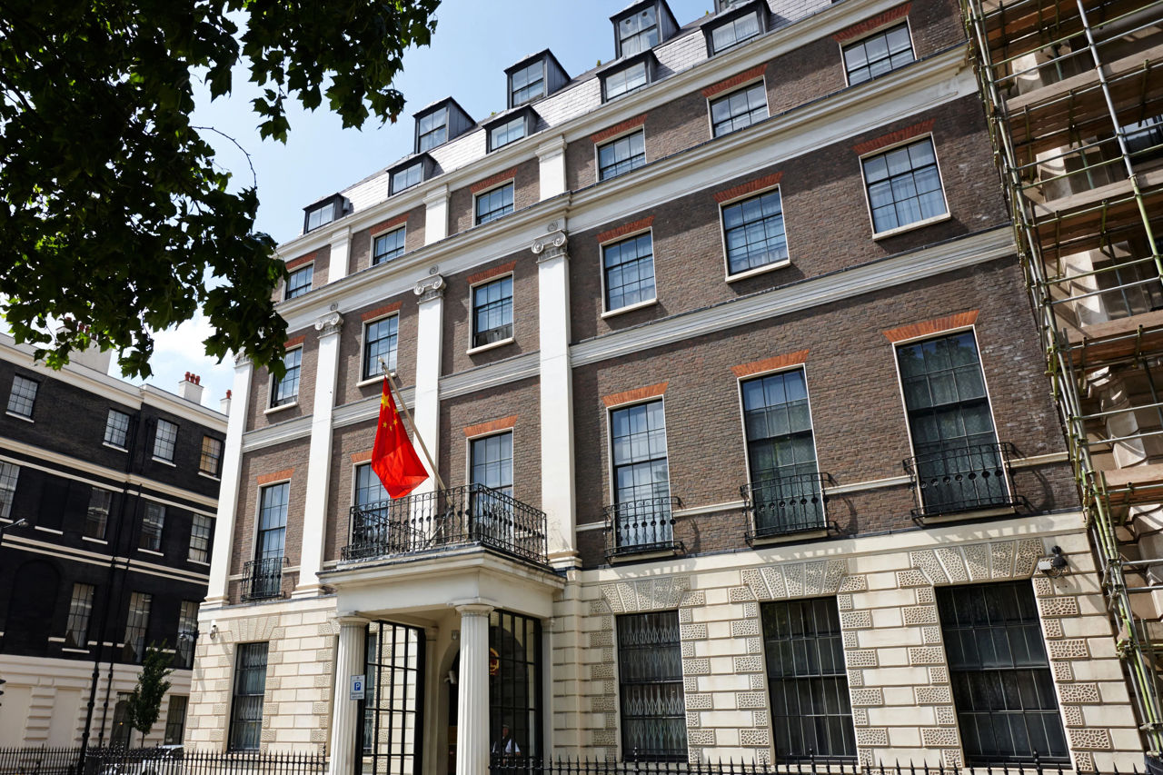 China a respins acuzațiile de spionaj împotriva parlamentarilor britanici.