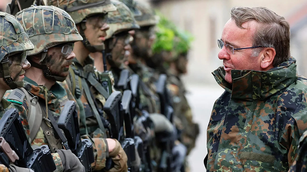 Tot mai mulți tineri din Germania refuză să servească în forțele armate.