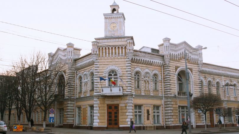 Primăria Chişinău va lua măsuri în privinţa terenurilor ocupate ilegal.