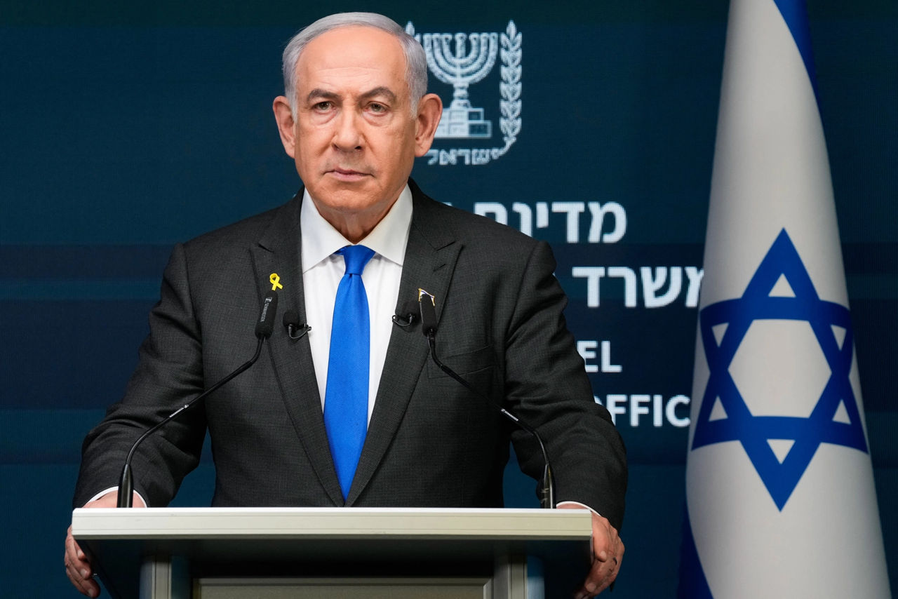 Scandal în Israel: Asistentul lui Netanyahu, acuzat de divulgarea documentelor militare de către o instanță.