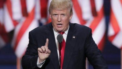Donald Trump: Oprirea înrolării persoanelor cu disfuncții de gen