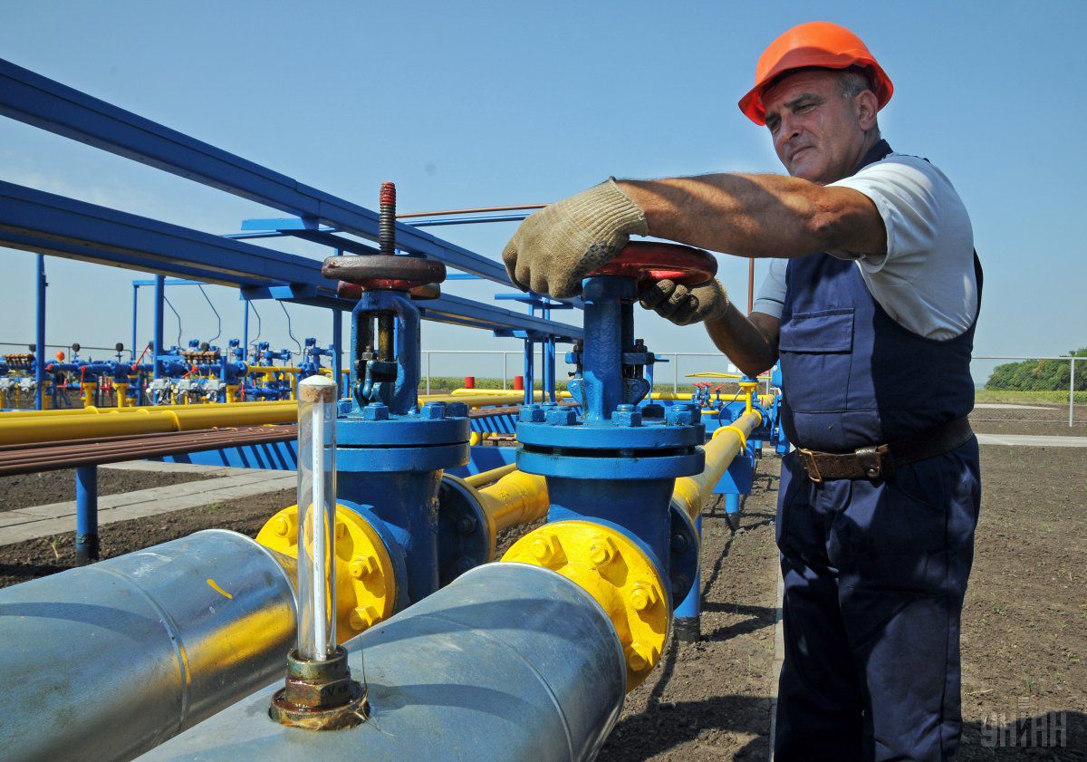 Порошенко заявил о необходимости ускорить процесс подготовки газотранспортных систем для импорта газа из Румынии. Фото: unian.net