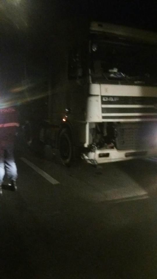 Accident mortal la Orhei. Un bărbat a fost lovit de un TIR