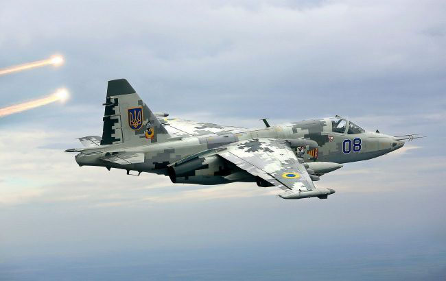 В Виницкой области разбился военный самолет.