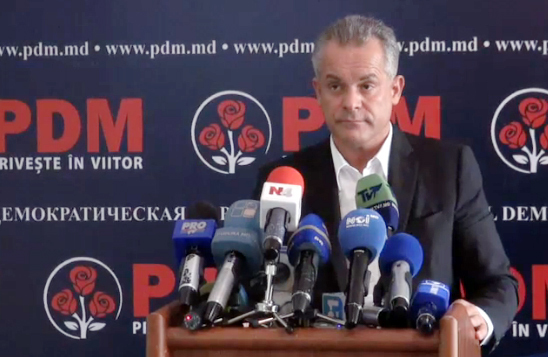 Влад Плахотнюк уточнил, что вскоре объявит кампанию по посещению районов и молдавских сел.