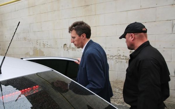 Primarul capitalei, Dorin Chirtoacă, se află de mai bine de patru ore la Procuratura Anticorupție.