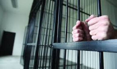 Suspectul le-a spus poliţiştilor că pe 13 ianuarie a observat fetiţa în stradă împreună cu nişte prietene.