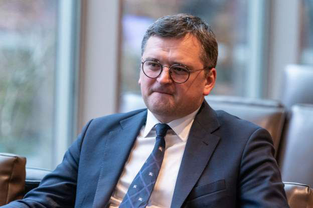 Кулеба объяснил оборону Бахмута.