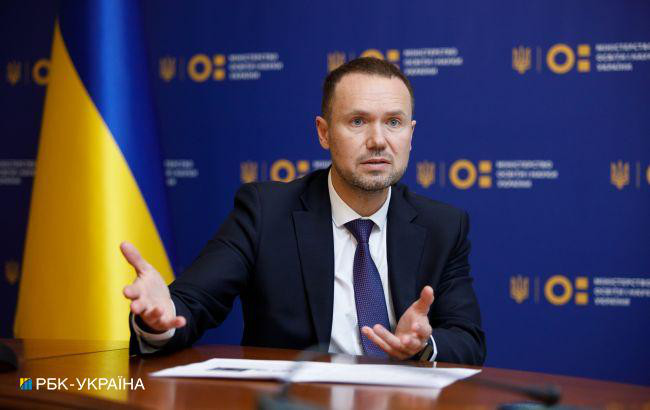 В Украине 13 регионов вернулись к обучению, форма зависит от ситуации с безопасностью.