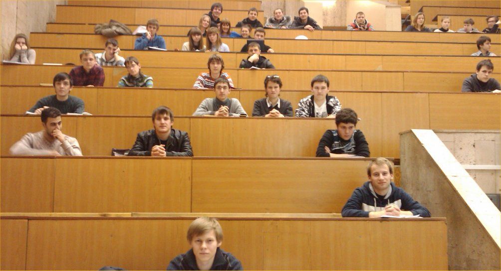 Аудитории молдавских вузов постепенно пустеют.
