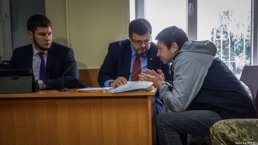 Суд продлил арест Вышинскому.