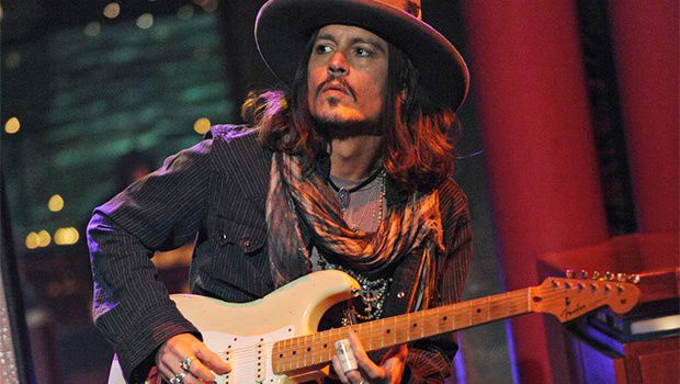 Депп дебютирует со своей группой The Hollywood Vampires.