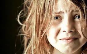 Poliția, alertată de un copil că mama sa e maltratată. Foto: adevarul.ro