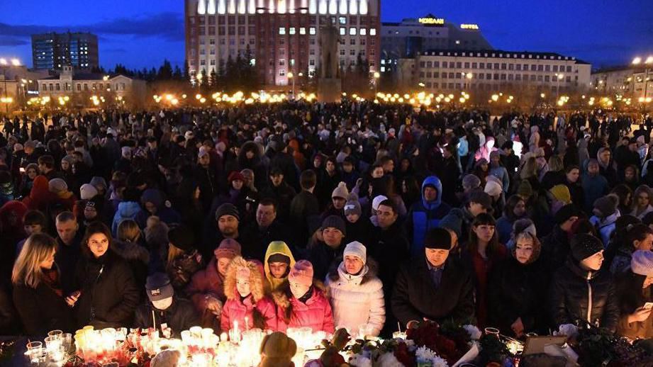Накануне в Кемерове прошли похороны погибших. 