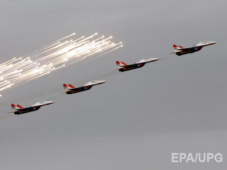 США обвинили Россию в размещении танков в Сирии.