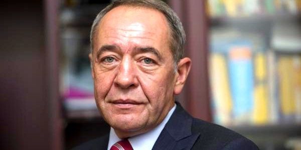 Лесин умер 5 ноября 2015 года.
