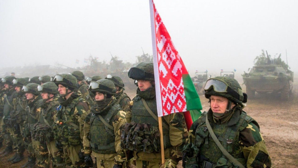 В Беларуси началась внезапная проверка боеготовности армии.