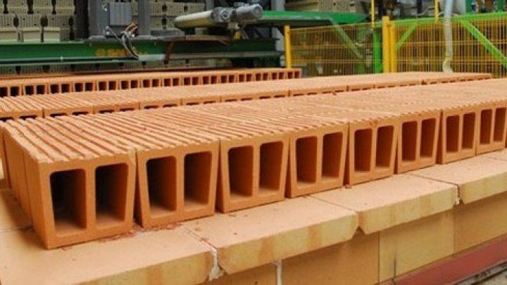 Fabrica de cărămidă din Anenii Noi şi-a reluat activitatea.