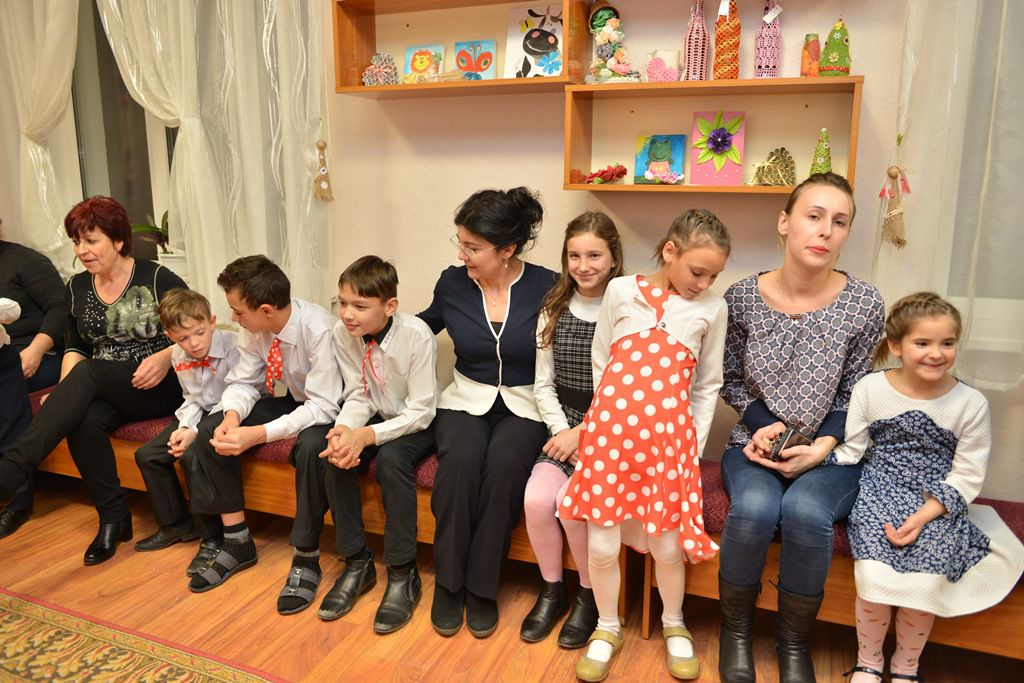 Vadul lui Vodă: Moș Crăciun, la centru de plasament pentru copii