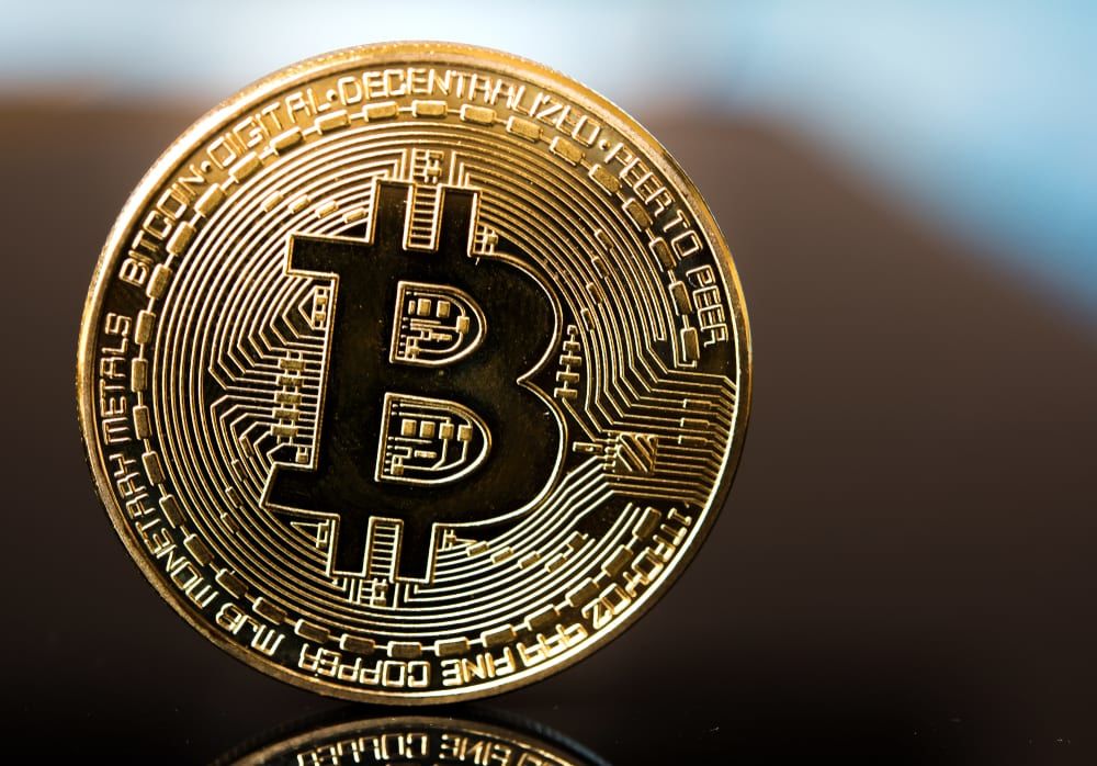 Эксперты: Интерес к биткоину растет. Фото: bitnovosti.com.