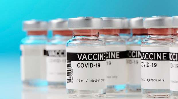 Болгария уничтожит просроченные вакцины от COVID и не будет закупать новые.