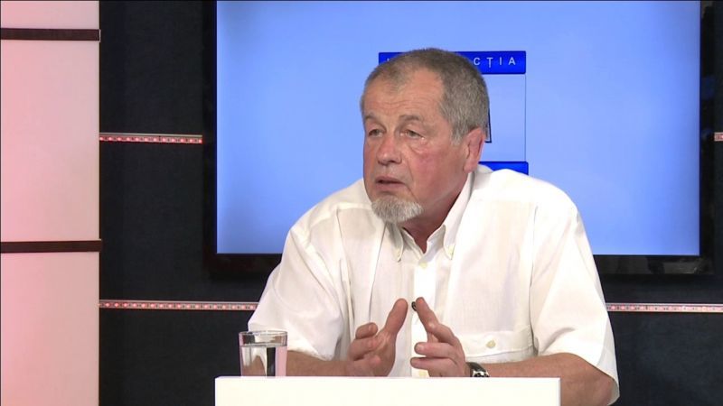 Доктор экономики Михаил Пойсик.