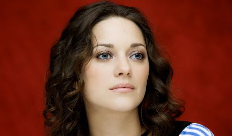 Actriţa franceză Marion Cotillard a născut al doilea copil, o fetiţă numită Louise, care a venit pe lume la 10 martie. 