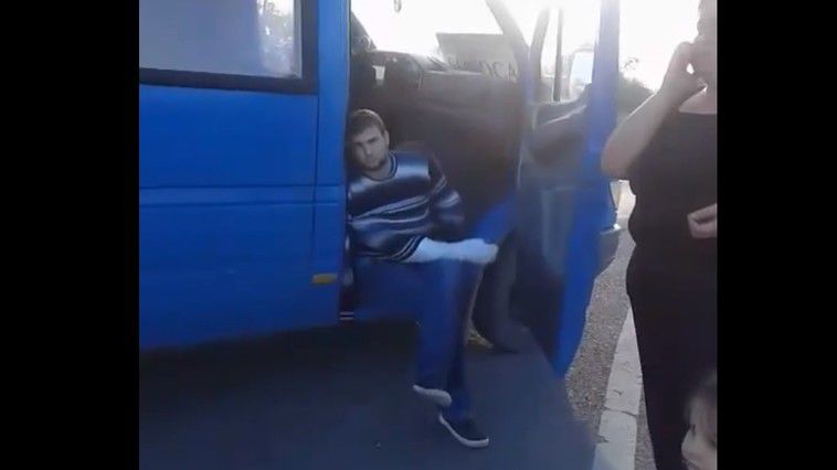 Молодой человек, которого прооперировали ночью в Дрокии, поехал в больницу Кишинева общественным транспортом. Фото: deschide.md.