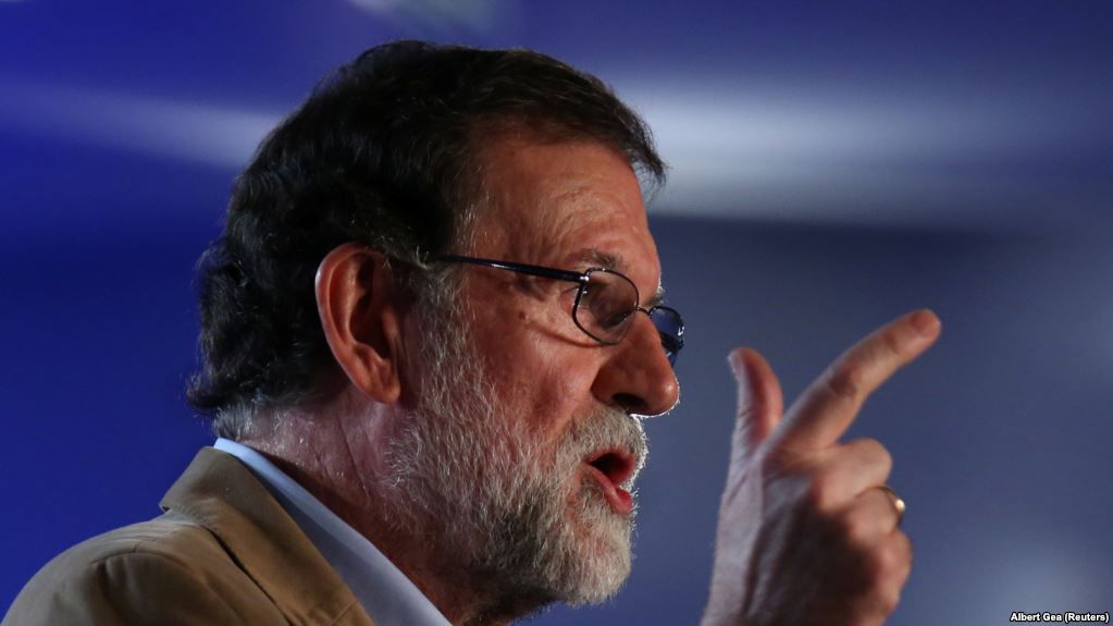 Premierul spaniol Mariano Rajoy i-a îndemnat pe locuitorii Cataloniei să nu-i aleagă pe politicienii separatiști. Foto: Reuters