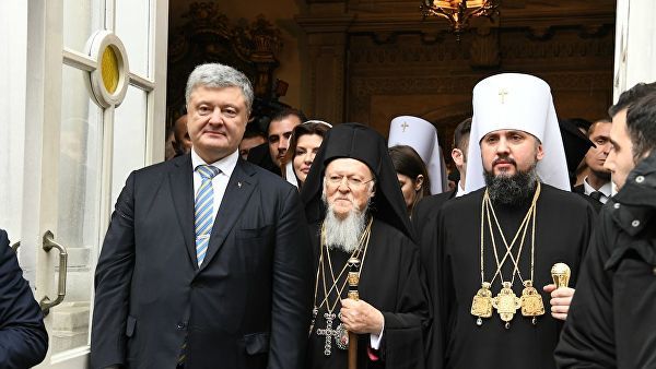 В Раде предложили назвать улицы в Киеве в честь Варфоломея и Филарета.