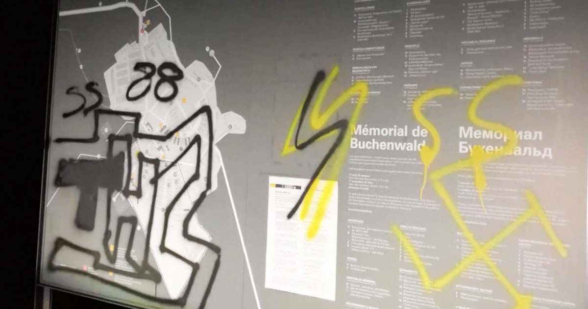 Вандалы-антисемиты оскверняют мемориалы Холокоста в Германии.