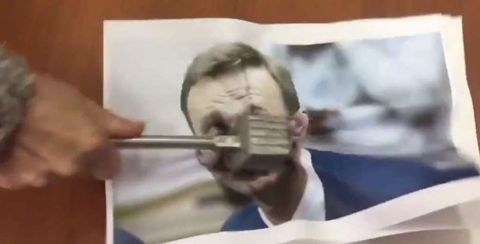 «Отряды Путина» сделали отбивную из «Навального».