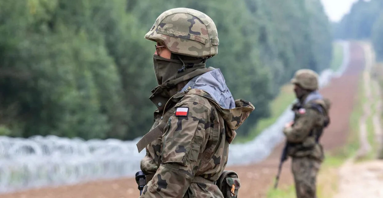 Польский солдат "случайно" застрелил беженца на белорусской границе.
