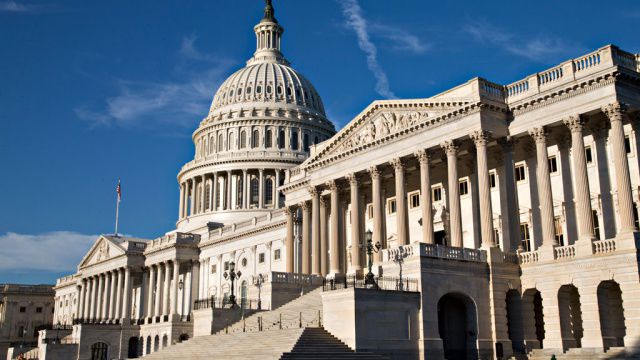 Расходы Пентагона объемом 612 млрд. долларов США поддержал своими голосами 71 сенатор.