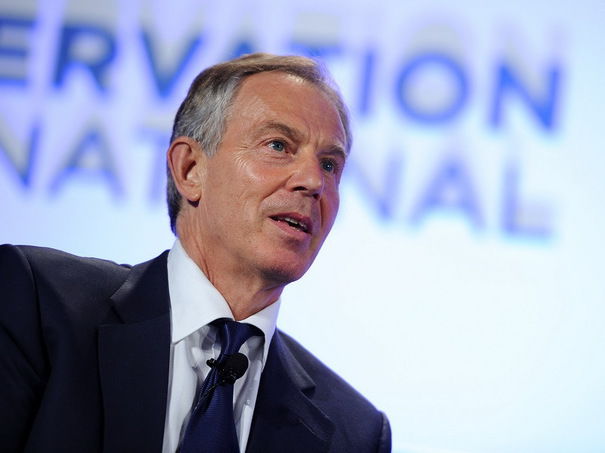 Tony Blair îndeamnă UE să-şi reformeze politica de imigraţie pentru a evita Brexitul. 