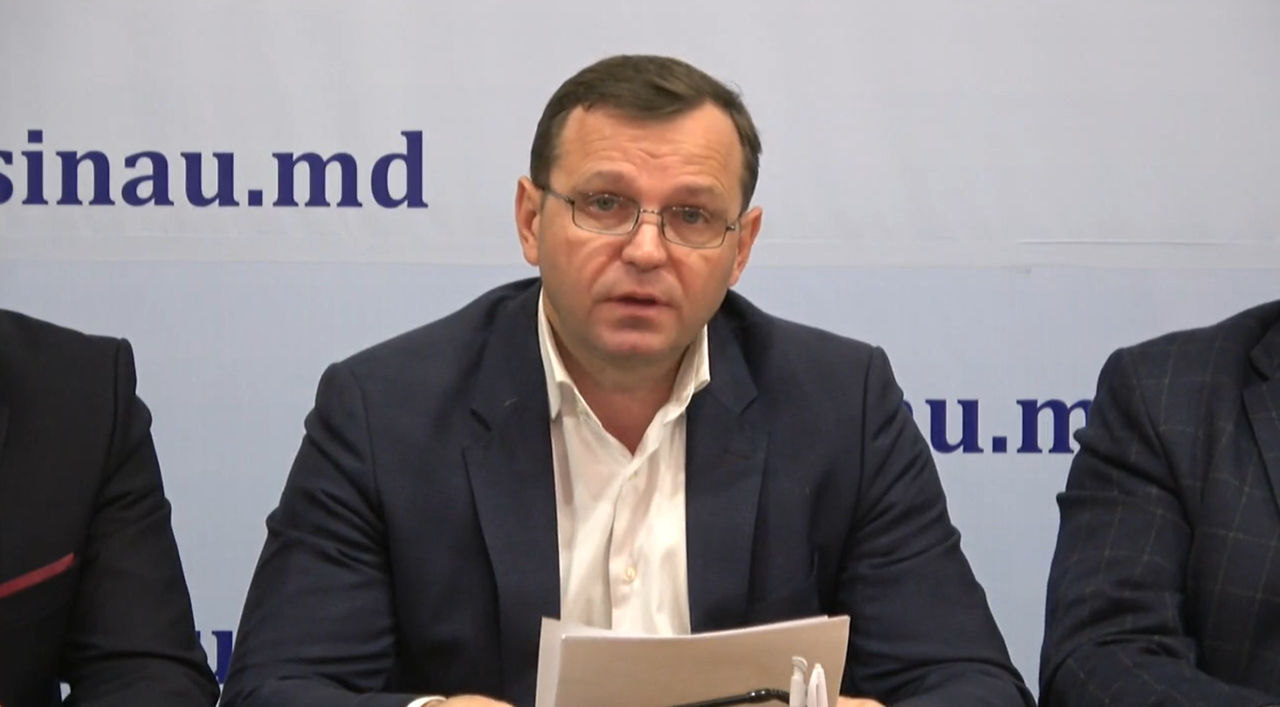 Фракция Платформы DA требует немедленного представления бюджета на 2023 год.