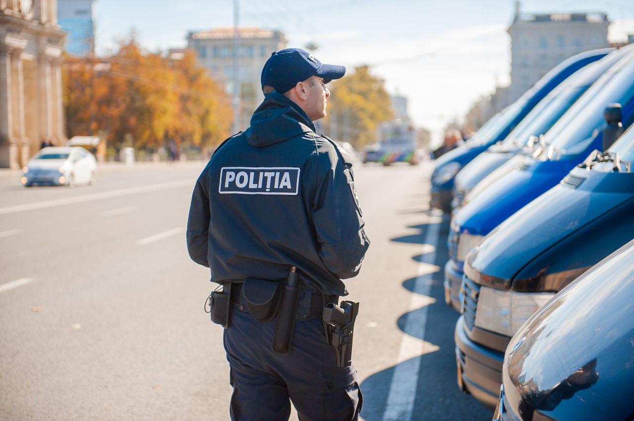 Служба InfoTrafic призывает водителей адаптировать скорость движения согласно предписаниям ПДД.