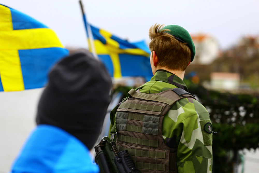 Швеция отрабатывает массовые военные похороны в рамках учений.