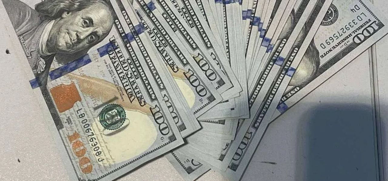 Un bărbat a încercat să scoată ilegal din Moldova 19.250 de dolari.