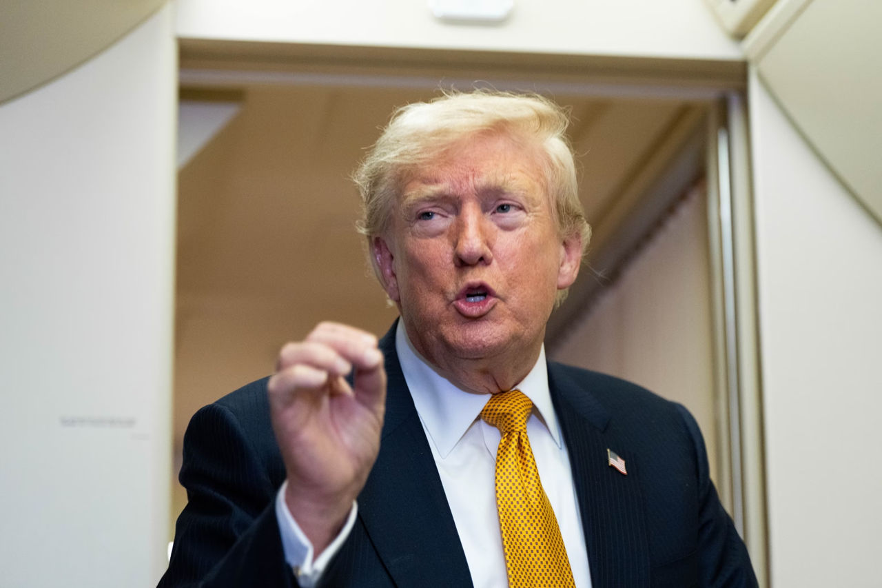 Трамп уведомил Конгресс США о возобновлении войны в Иране.
