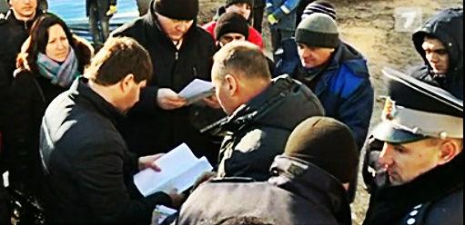 Представители строительной компании, в свою очередь, утверждают, что у них на руках есть все необходимые разрешения для строительства дома.