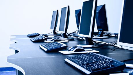 Vânzările de computere personale au scăzut dramatic în 2015. Foto: leverhawk.com