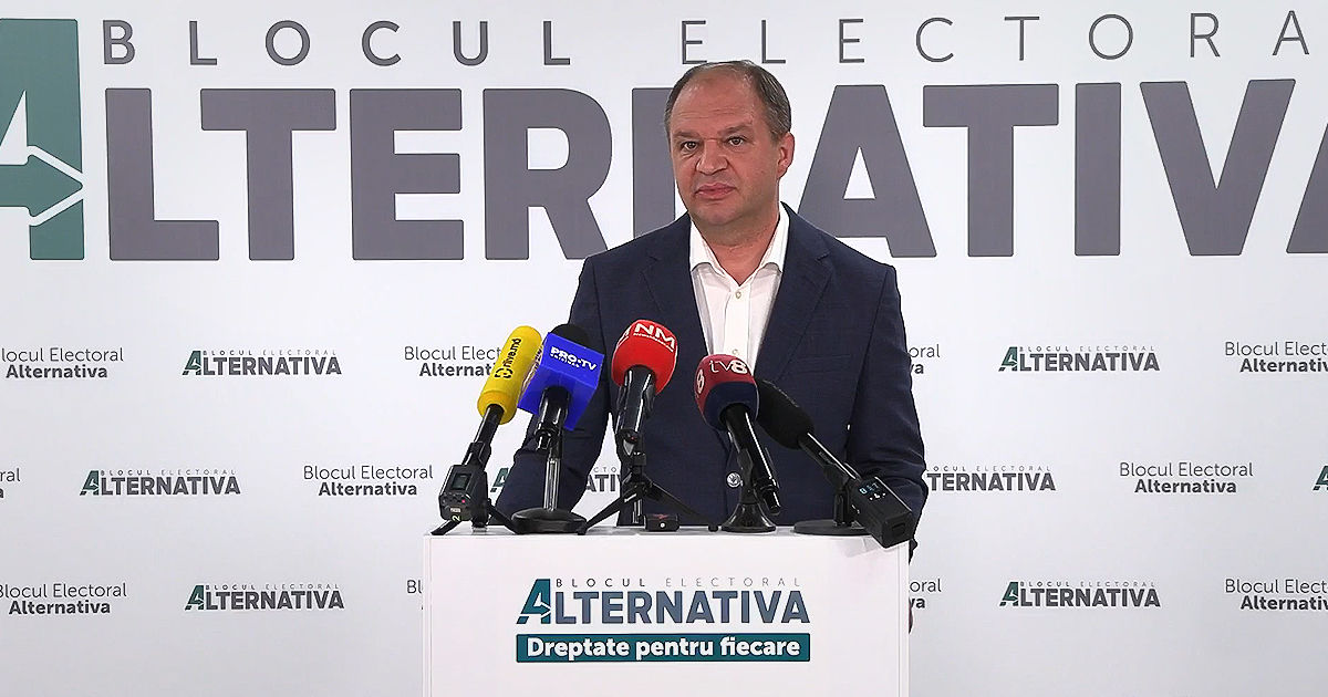 Ion Ceban și-a suspendat calitatea de primar al Chișinăului pe durata campaniei electorale.