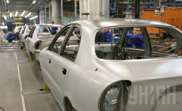 Майский объем производства коммерческих автомобилей сократился на 41,7% - 105 шт.