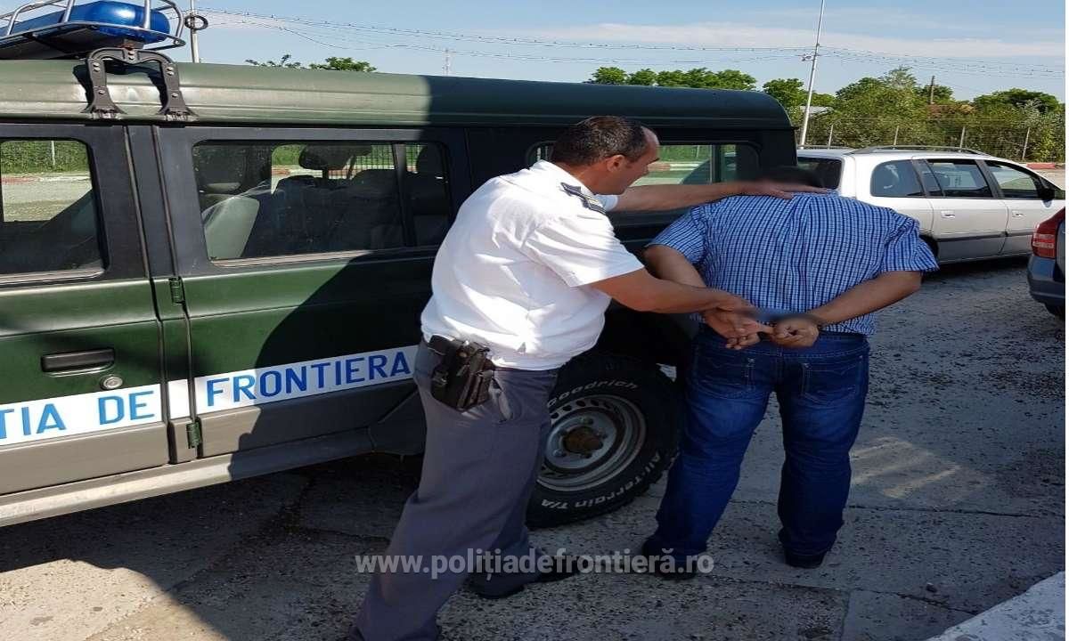 Un moldovean căutat de autorităţile franceze a fost reţinut la vamă. Foto: IFP Iași