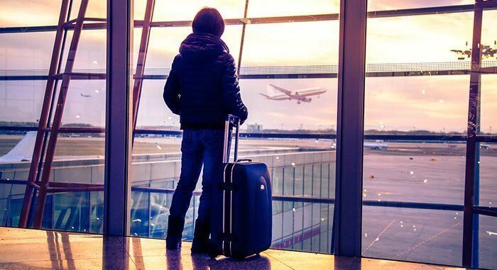 В 2018 году число людей, которые отправились на работу за границей, превысило 352 тысячи человек.